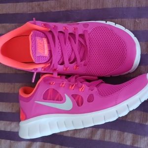 Nike sz 7 running shoes